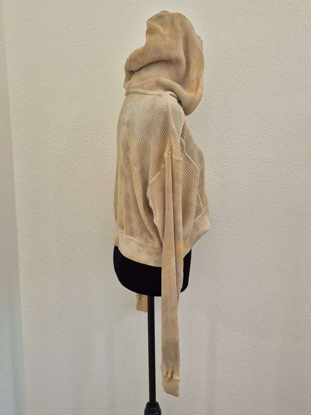 Wild Fable Beige Tie-Dye Waffle Knit Hoodie Top - Picture 4 of 10